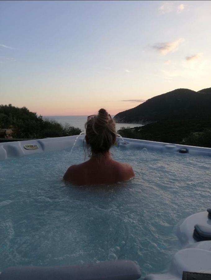Villa Sardinia Seaview&spapool *